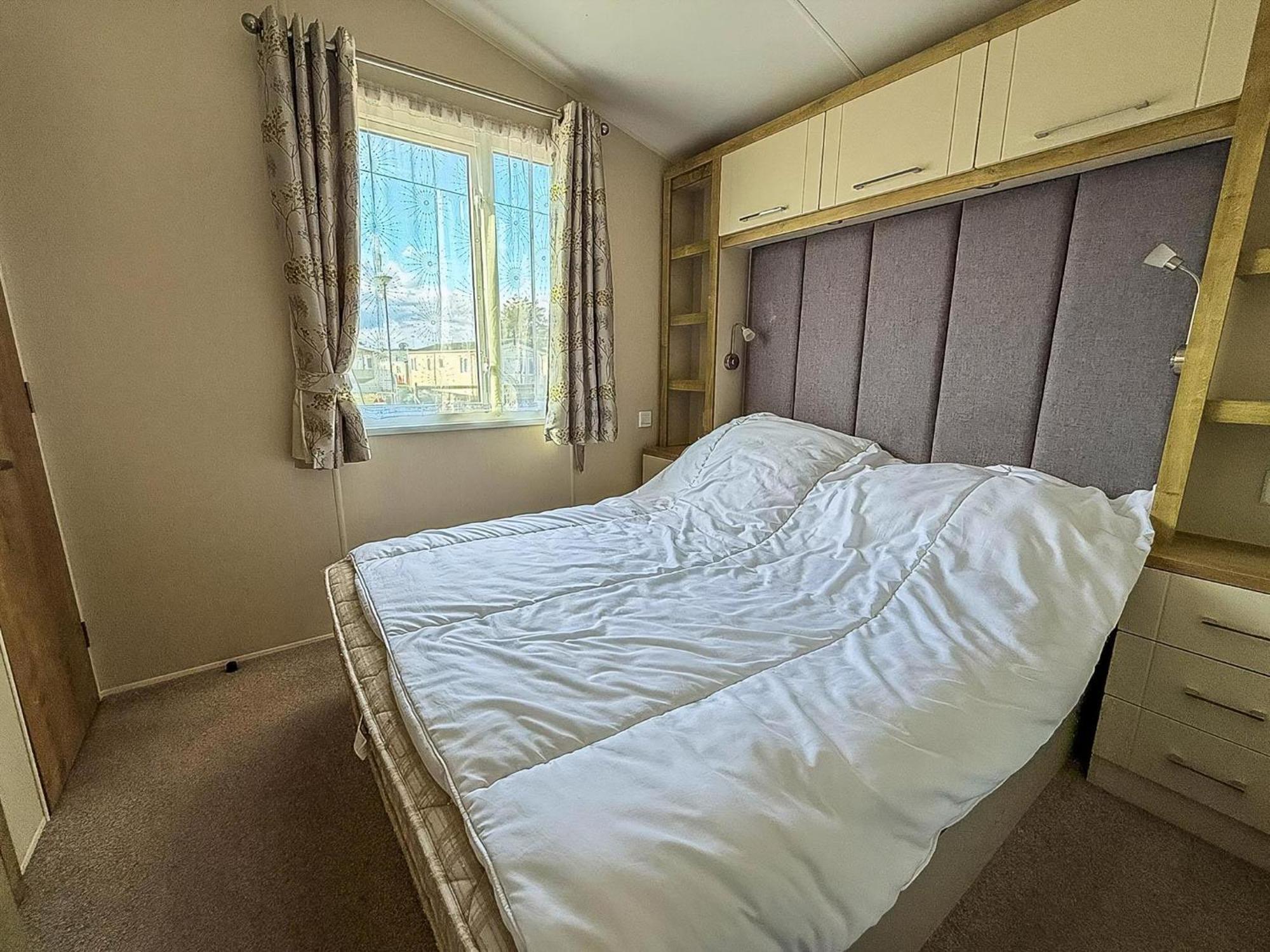 Lovely 6 Berth Caravan At Suffolk Sands Holiday Park Ref 45010Mv Felixstowe Zewnętrze zdjęcie